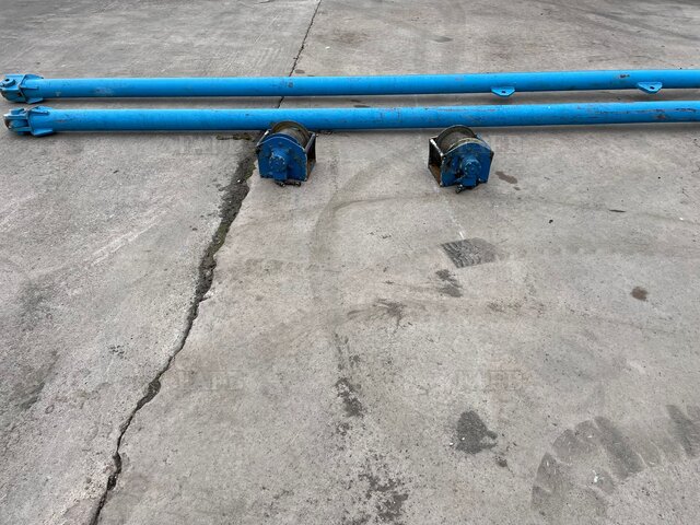 Shrimp Beam Poles with cargo winches - picture 1