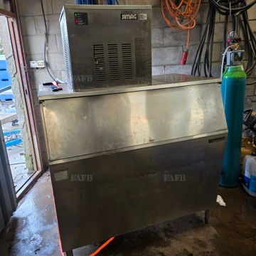 Flake Ice Machine 200kg (24 hrs)