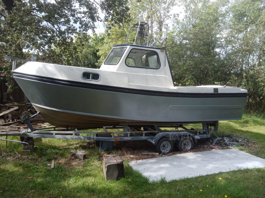 fibreglass cabin cruiser