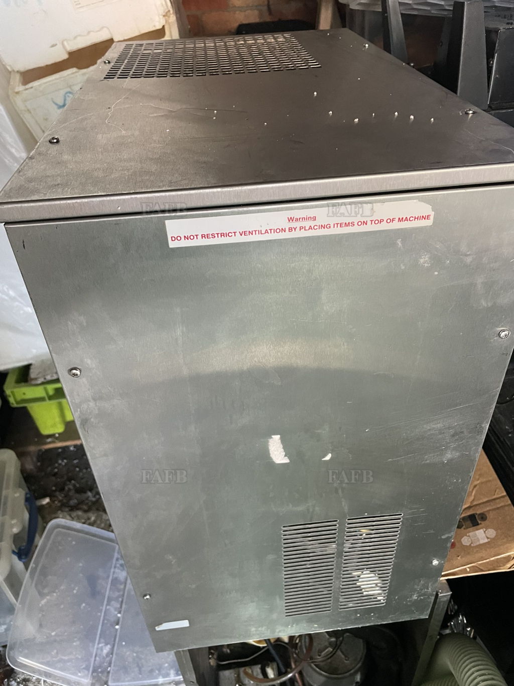 ICE MACHINE
