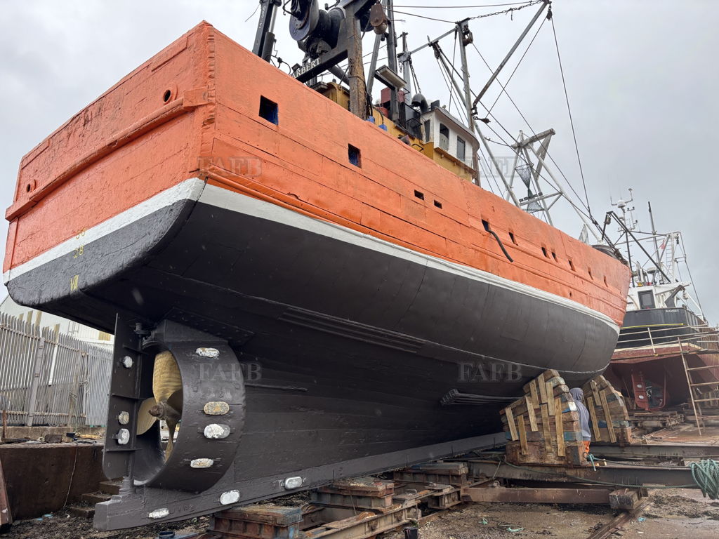 Trawler / conversion live aboard