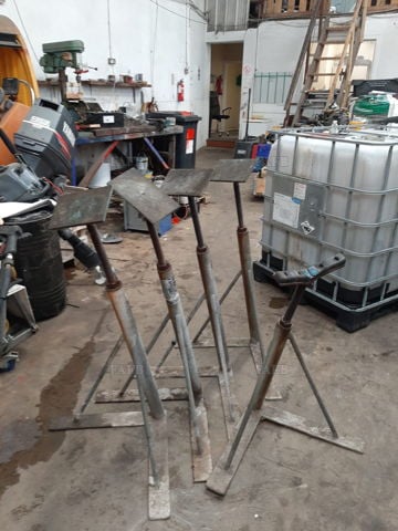 motor boat prop stands
