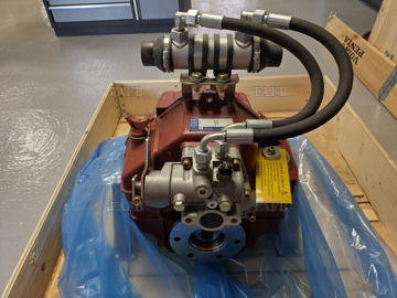 New Old Stock ZF45-1 2.2:1 Marine Hydraulic Gearbox