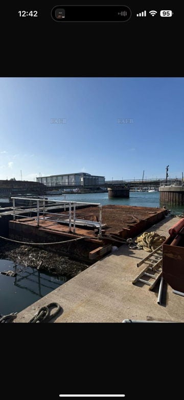 Steel Pontoon