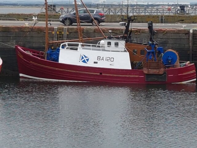 McDuff Wooden Trawler - picture 1