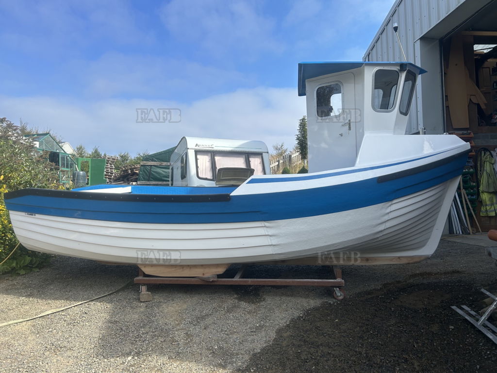ISLANDER 19