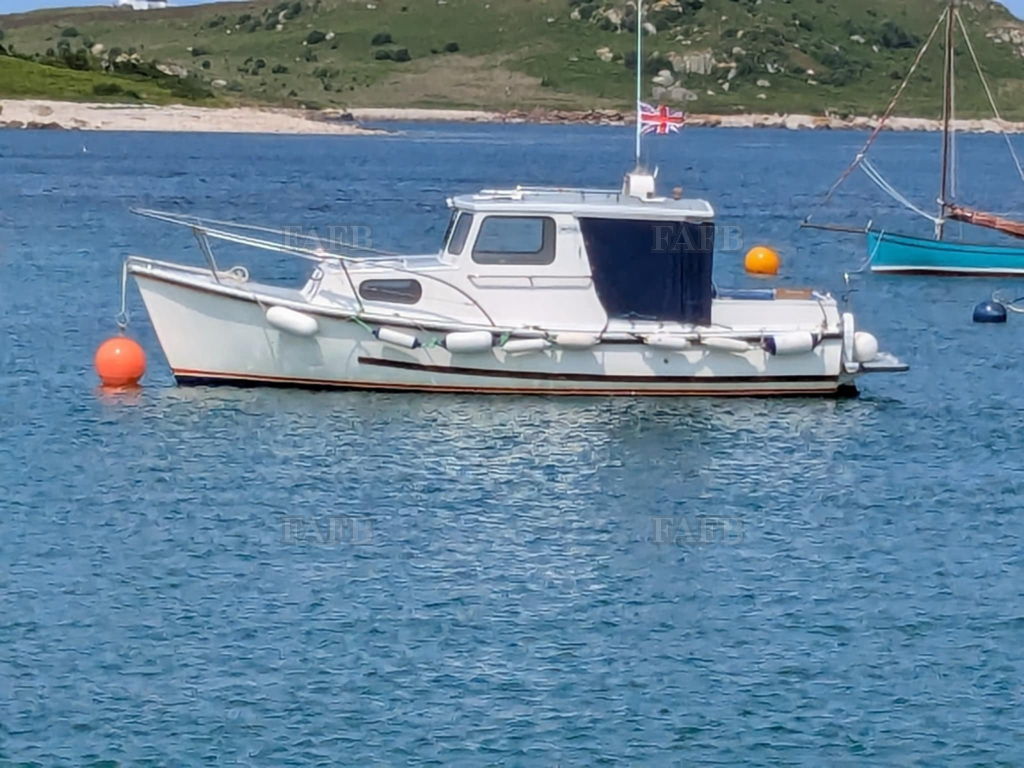Plymouth Pilot 24